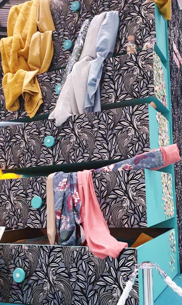 Illusions: Make a Small Space Look&nbsp;Bigger